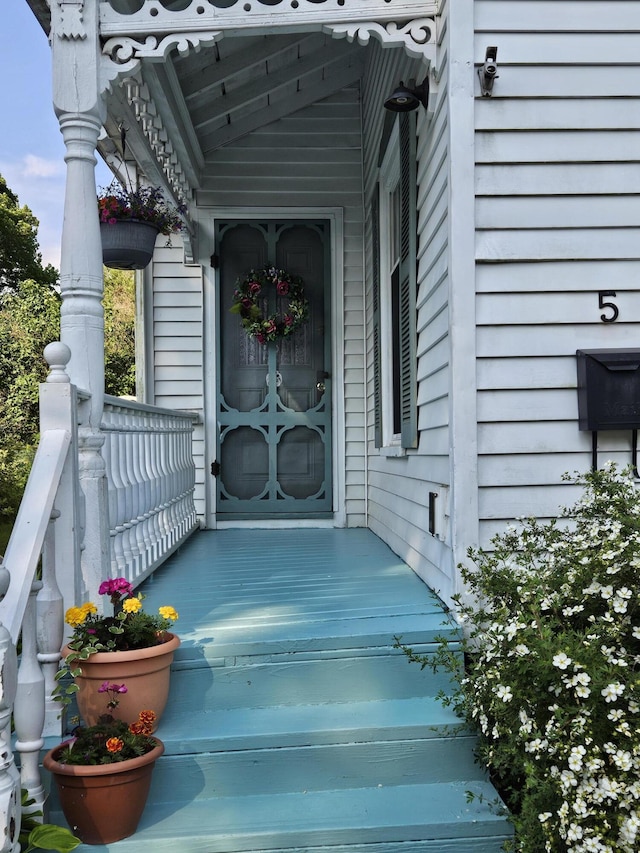 5 Purchase St, Rockland, ME 04841 - entrance to property featuring a porch