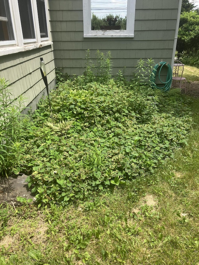 69 W Meadow Rd, Rockland, ME 04841 - exterior view