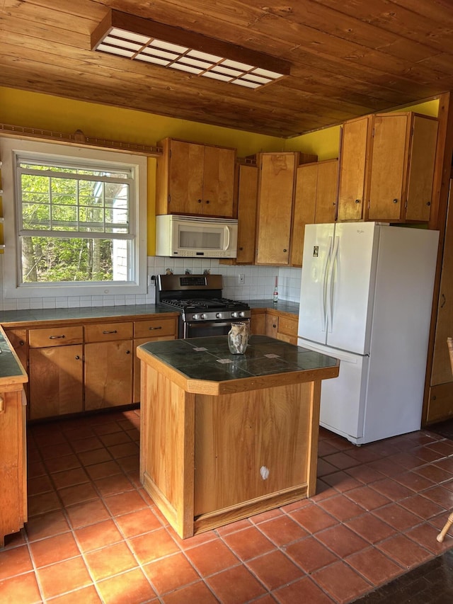 20 Monument Rd, Abbot, ME 04406 - photo 4