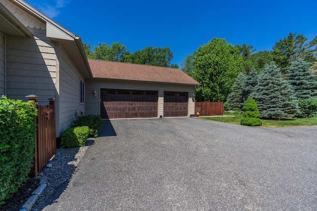 250 Mere Point Rd, Brunswick, ME 04011 - garage featuring driveway