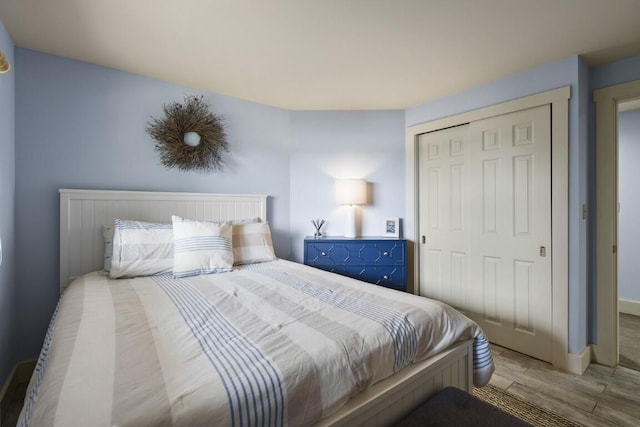 127 Appalachee Rd, Boothbay Harbor, ME 04538 - bedroom with wood finished floors and a closet