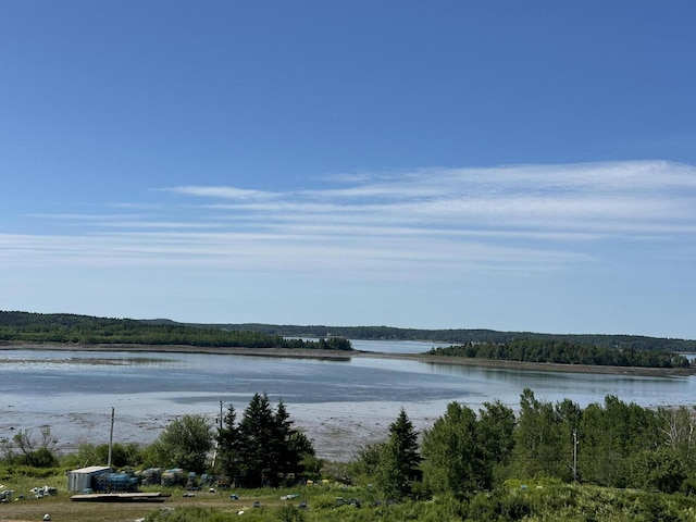 187 County Rd, Eastport, ME 04631