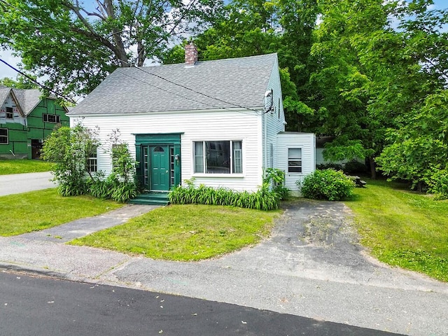 27 Lincoln Ave, Gardiner, ME 04345 - photo 1