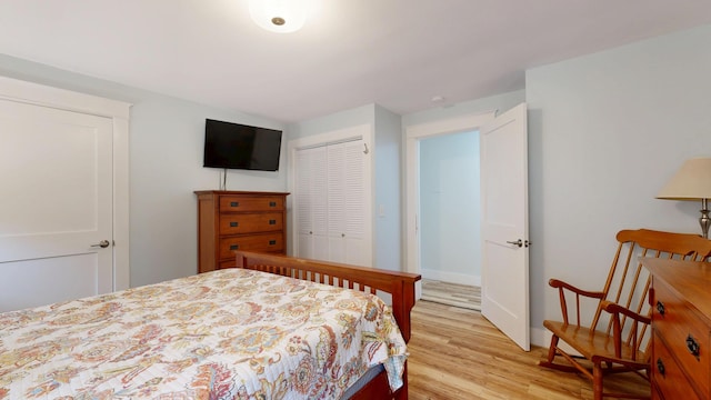 11 Southern Ave, Augusta, ME 04330 - bedroom with light wood-style flooring and a closet