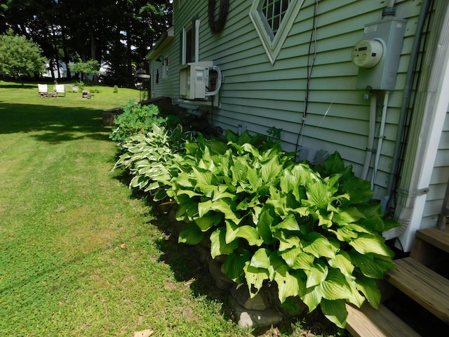 10 Liberty St, Dexter, ME 04930 - view of grassy yard