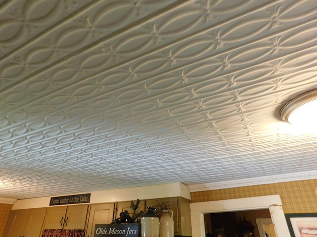 10 Liberty St, Dexter, ME 04930 - detailed view