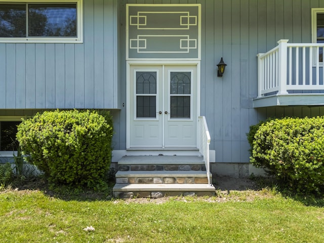 232 Augusta Rd, Topsham, ME 04086 - view of exterior entry featuring a yard