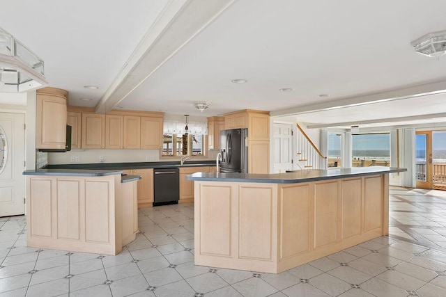 285 Atlantic Ave, Wells, ME 04090