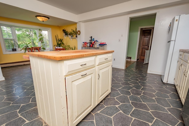 380 Charleston Rd, Dexter, ME 04930