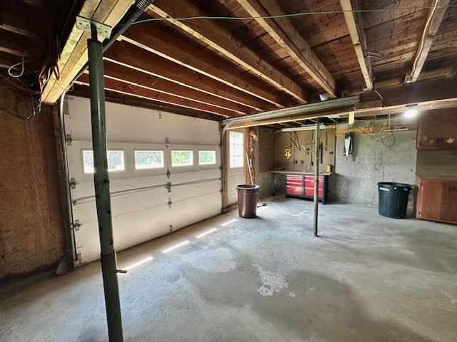 1039 Belfast Rd, Knox, ME 04986 - view of garage