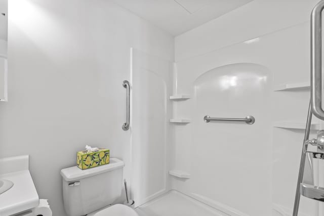 148 Breakwater Dr Unit 809, South Portland, ME 04106 - bathroom with a shower and vanity