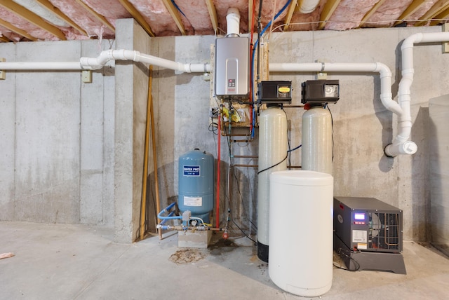 29 Folly Farm Rd, Lebanon, ME 04027 - utilities featuring water heater