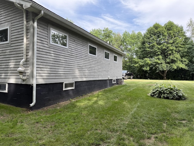 429 Rte 3, Palermo, ME 04354 - view of side of property featuring a yard