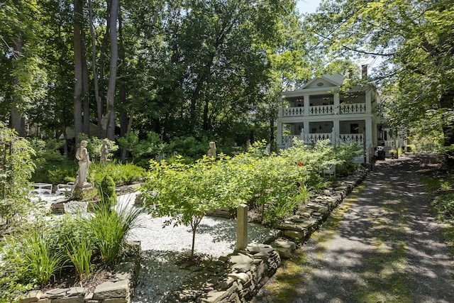 18 High St, Wiscasset, ME 04578 - view of yard with a balcony