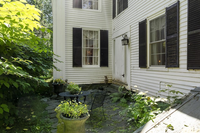 18 High St, Wiscasset, ME 04578 - doorway to property