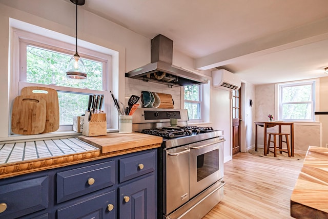 21 Weatherstone Dr, Westport Island, ME 04578