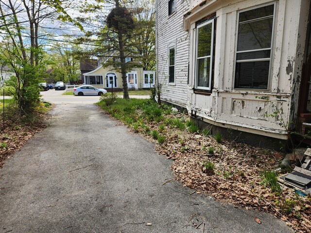 90 Elm St, Mechanic Falls, ME 04256 - photo 18