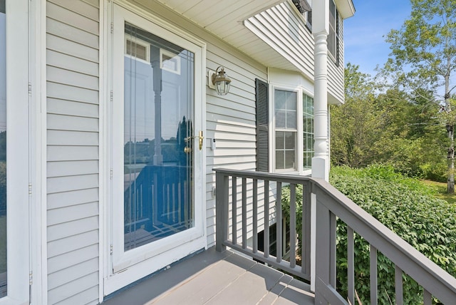 19 Straw Rd, Gorham, ME 04038 - entrance to property with covered porch