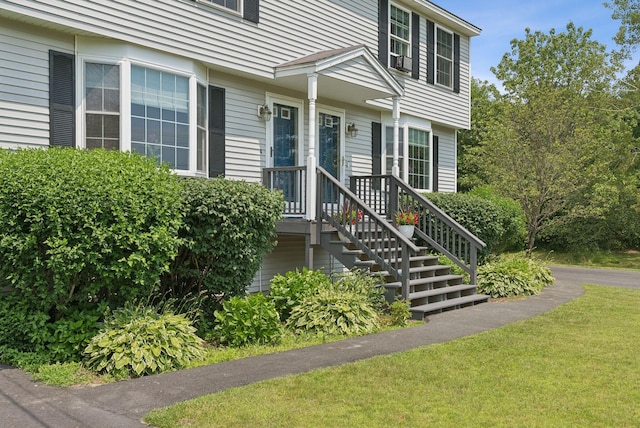 19 Straw Rd, Gorham, ME 04038 - property entrance with a yard