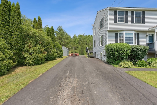 19 Straw Rd, Gorham, ME 04038 - view of asphalt driveway