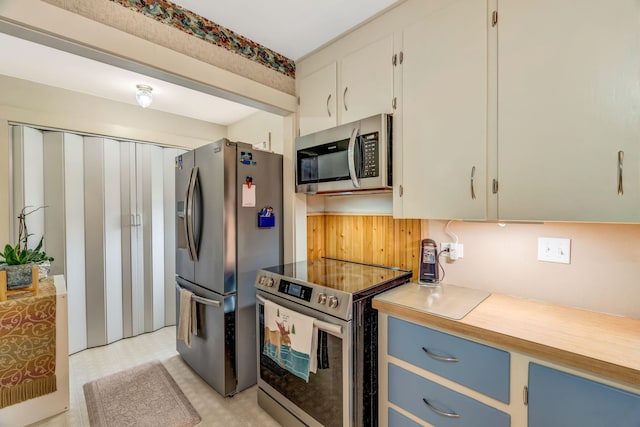 233 Northern Ave, Augusta, ME 04330 - kitchen featuring appliances with stainless steel finishes, light flooring, and light countertops