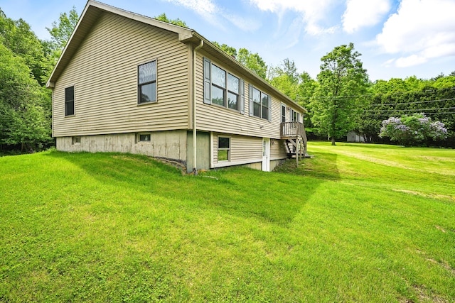 23 Mccutcheon Way, Sidney, ME 04330 - view of side of property featuring a yard
