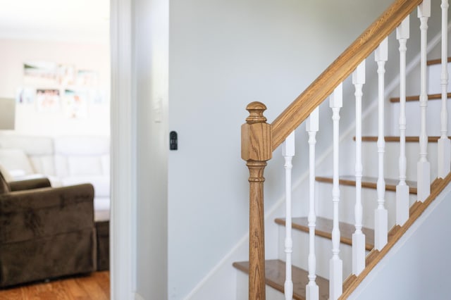 123 Lasalle Dr, Bangor, ME 04401 - view of stairway