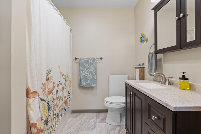 490 Cross Point Rd, Edgecomb, ME 04556 - full bathroom featuring vanity and a shower with curtain