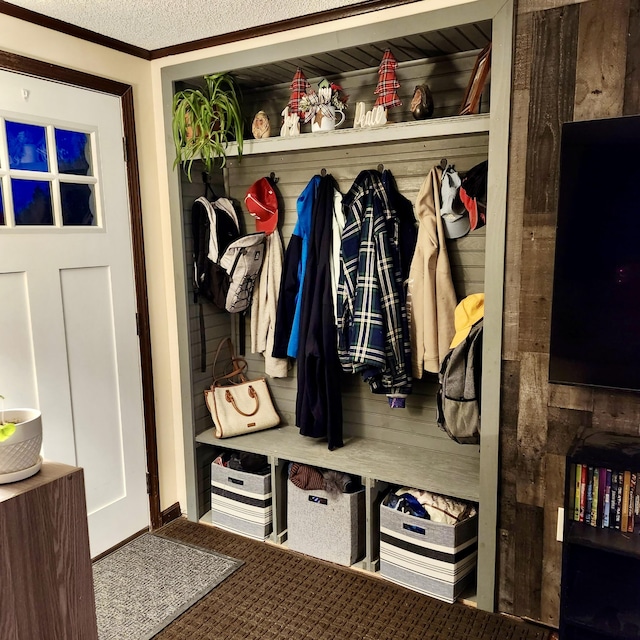 96 N Main St, Milbridge, ME 04658 - view of mudroom