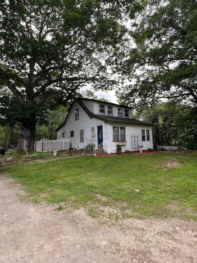 20 Coles Corner Rd, Winterport, ME 04496 - view of front facade featuring a front yard