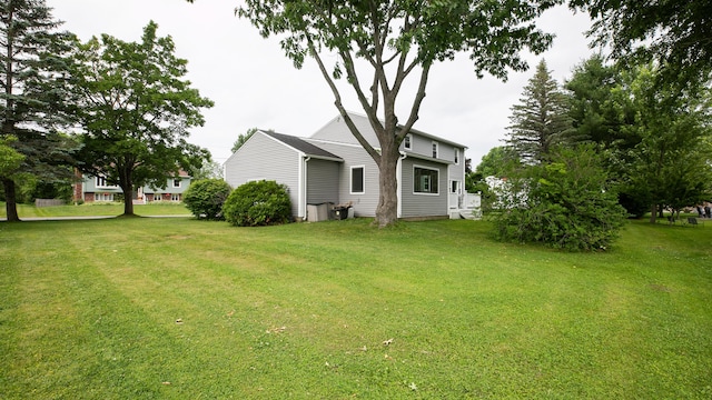 48 Clover Ln, Brewer, ME 04412 - view of grassy yard