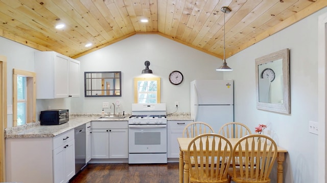 2 Blueberry Ln, Southwest Harbor, ME 04679 - photo 4