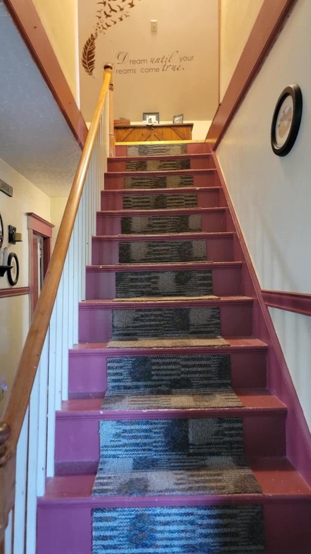 12 High St, Calais, ME 04619 - view of staircase