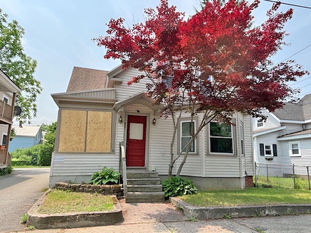 87 Pioneer Ave, Sanford, ME 04073 - photo 1