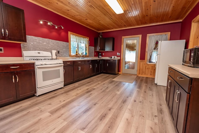 183 Barnard Rd, Barnard Twp, ME 04414 - photo 6