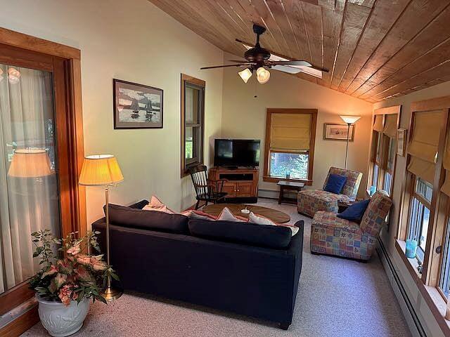 9 Rusty Bucket Ln, Kennebunk, ME 04043 - photo 14
