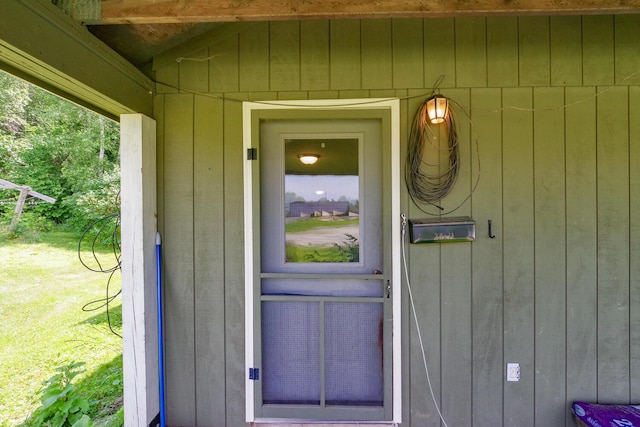 672 Brooks Rd, Knox, ME 04986 - doorway to property