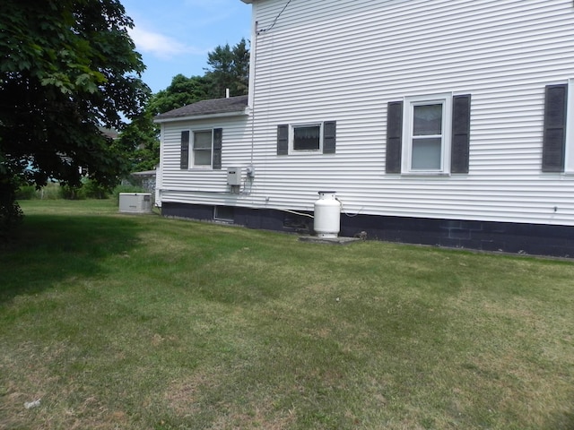 269 County Rd, Lubec, ME 04652 - view of property exterior featuring a lawn