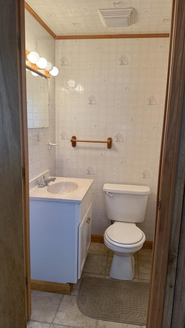 269 County Rd, Lubec, ME 04652 - half bathroom with vanity and crown molding