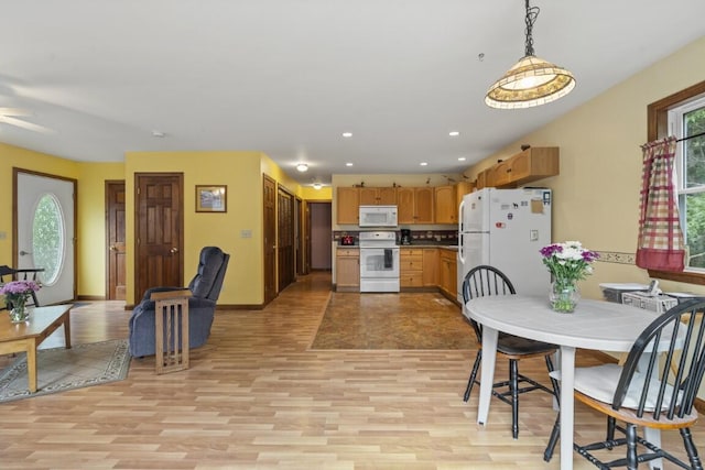 27 Kenney Field Dr, Boothbay Harbor, ME 04538 - photo 4