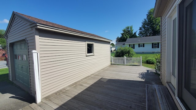 9 Wood St, Bangor, ME 04401 - wooden terrace featuring an outdoor structure