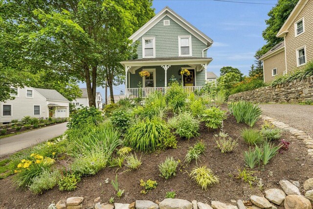 23 Commercial St, Belfast, ME 04915