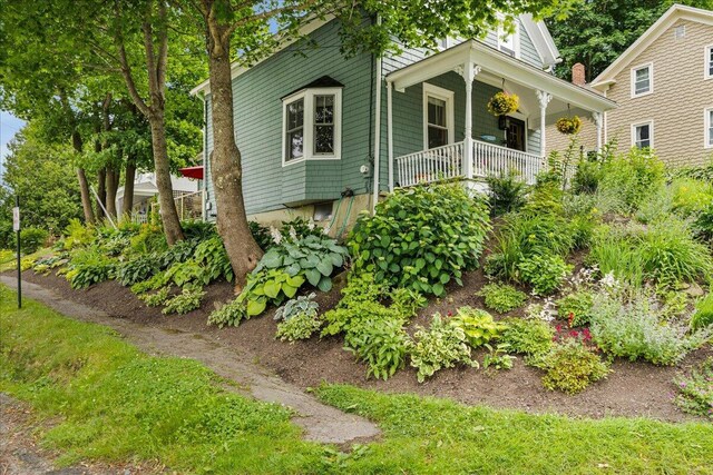 23 Commercial St, Belfast, ME 04915
