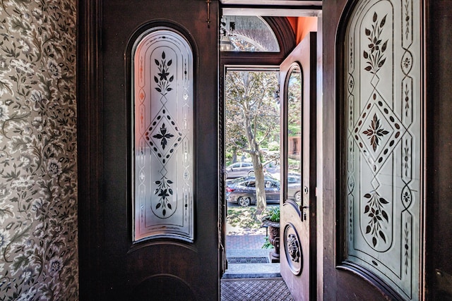 12 Deering St Unit 1, Portland, ME 04101 - entryway with arched walkways