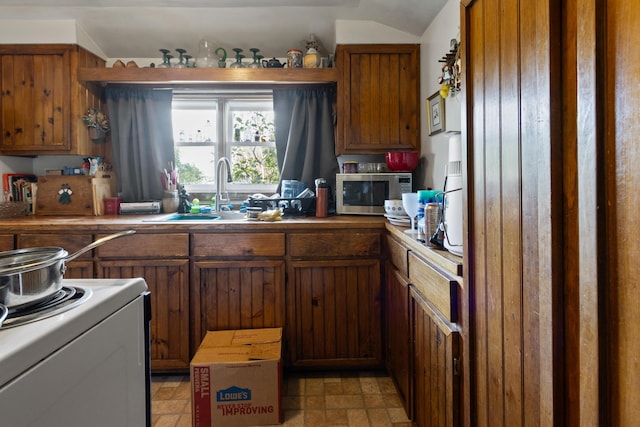 12 Merriam St, Portland, ME 04108 - photo 20