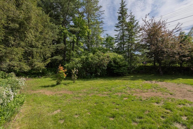 103 Mountain View Rd, Farmington, ME 04938 - view of grassy yard
