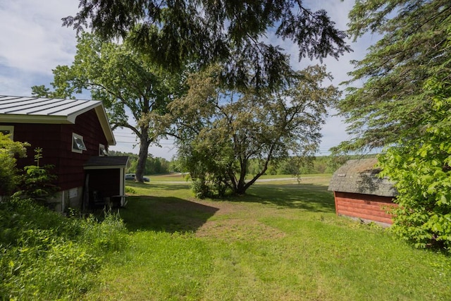 103 Mountain View Rd, Farmington, ME 04938 - view of green lawn