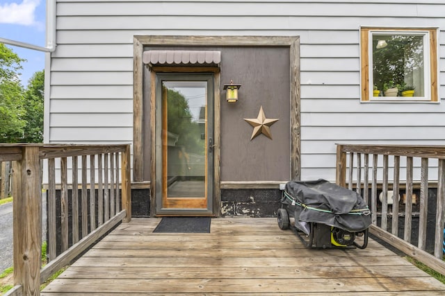 22 Cobb Rd, Bath, ME 04530 - entrance to property featuring a deck