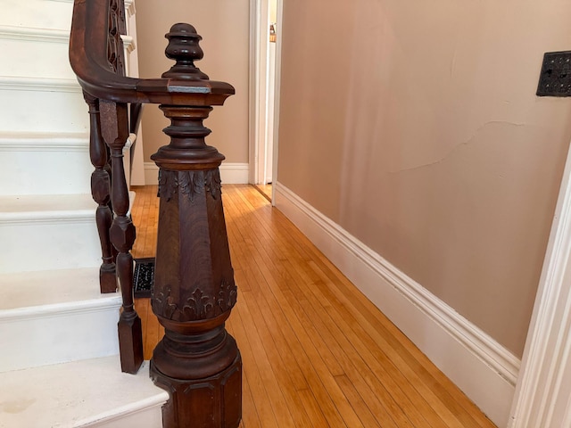 81 Parkview Ave, Bangor, ME 04401 - detailed view of wood finished floors