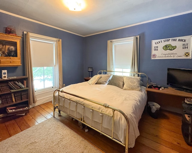 81 Parkview Ave, Bangor, ME 04401 - bedroom featuring wood-type flooring and crown molding